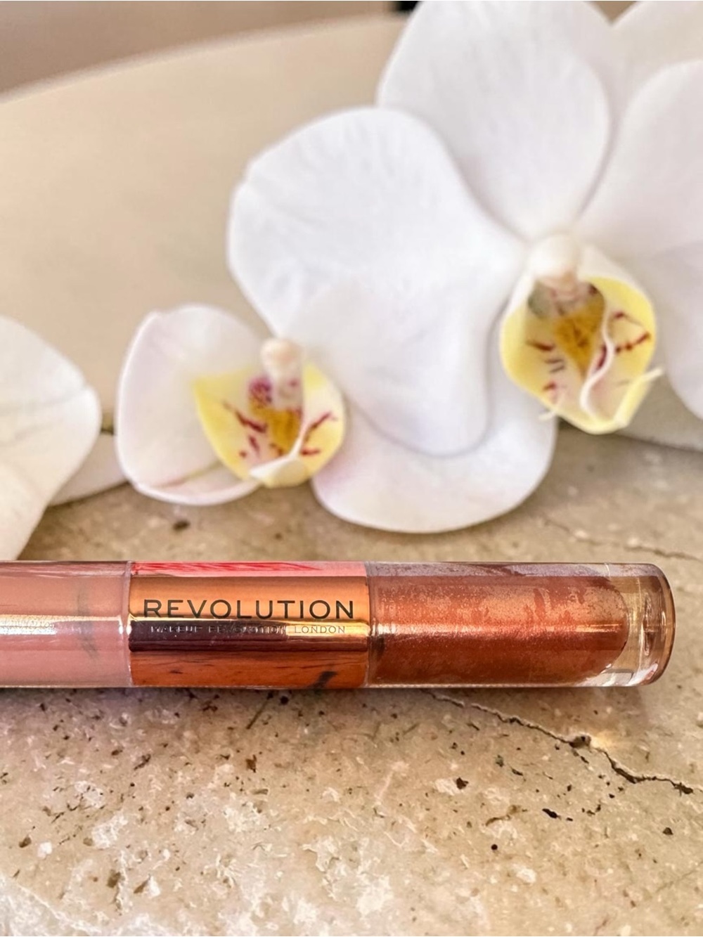 Makeup Revolution Double Ended Lip Gloss & Lip Product Duo  SHADE INFATUATED